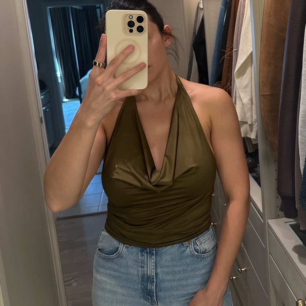 Halter top